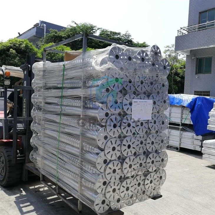 1600-2200mm Long HDG Helical Ground Screw Pile Foundation For Grounted Mounting System